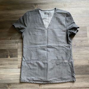 Wear Figs Casma 3 Pocket Scrub Top